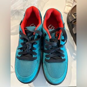 Freerider mountain biking shoes